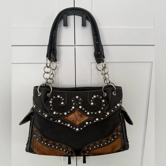 Western Style Handbag - Picture 1 of 9